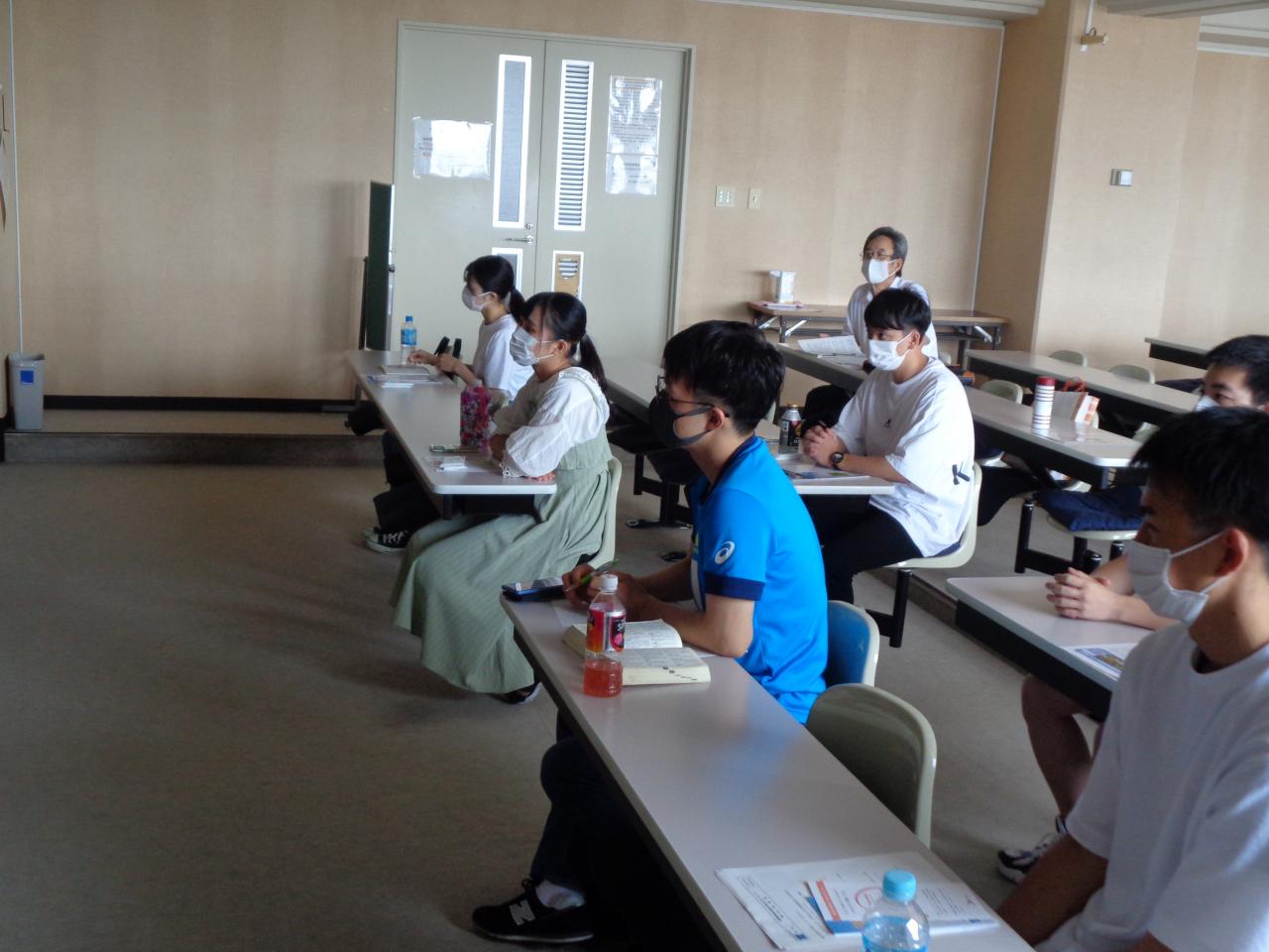 第1回研修会意見交換写真