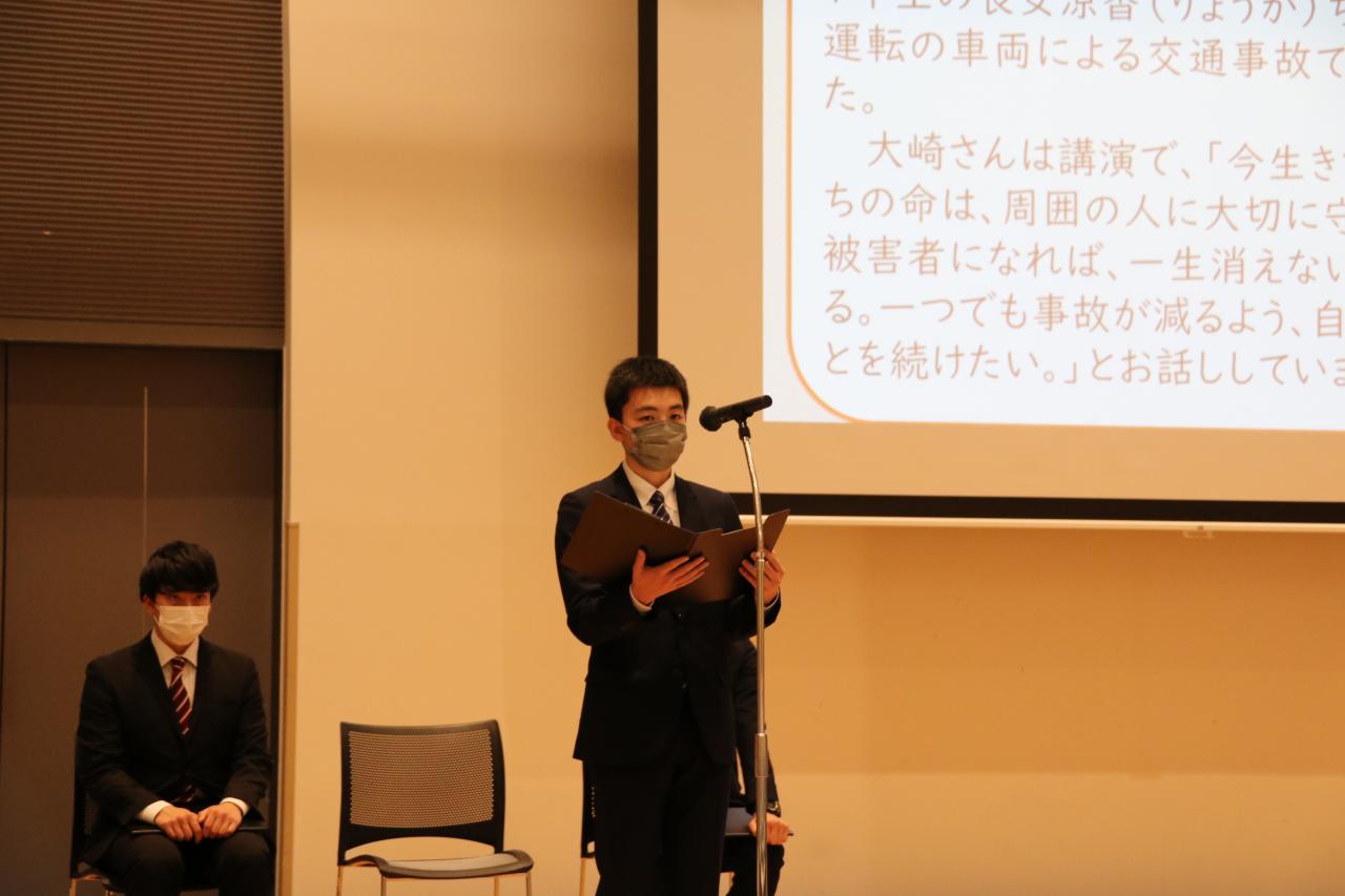 大学生ボランティアによる講師紹介２